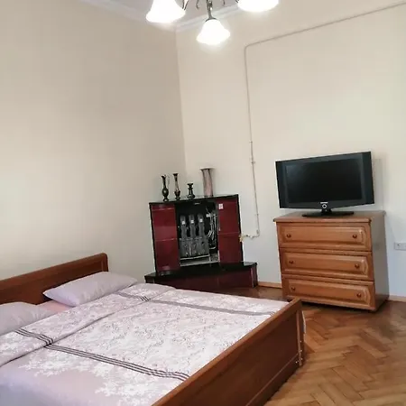 Διαμέρισμα затишна оселя Λβιβ